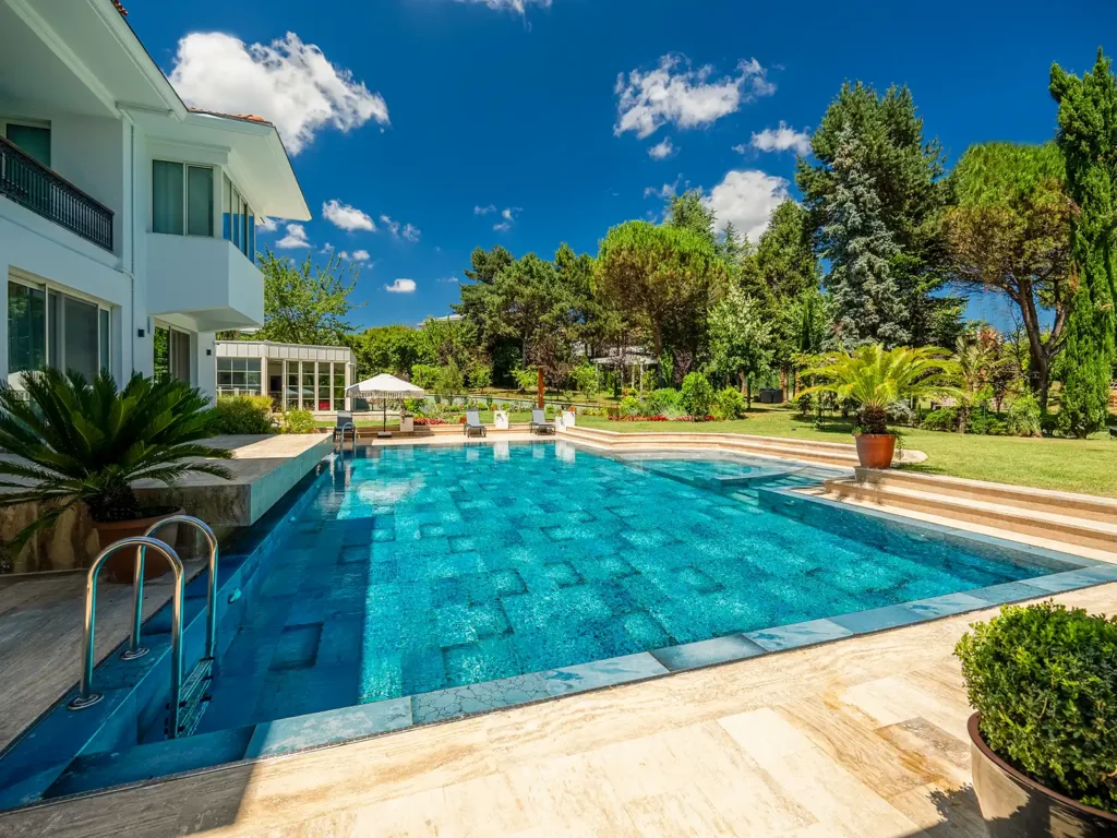 Mavi Havuz Seramiği