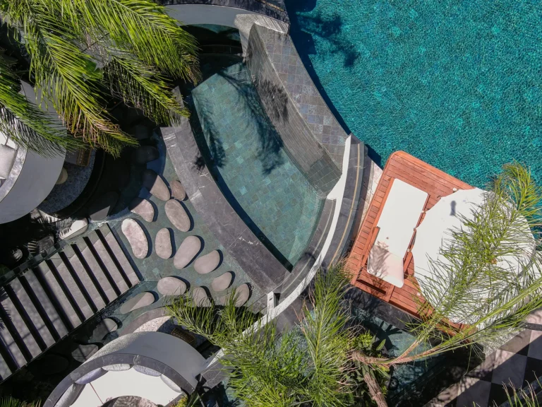 Natural Stone Look Pool Tile