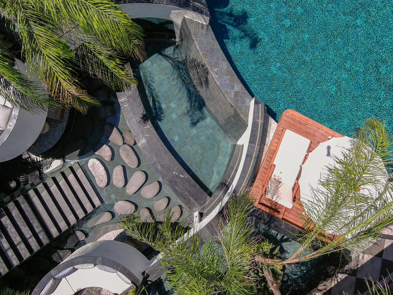 Natural stone look porcelain pool tile for terrace and coping